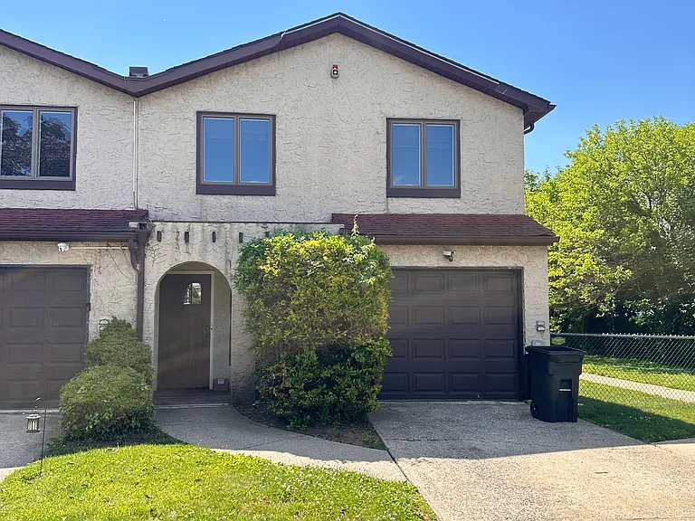 437 Tennyson Dr #2 — Photo 1