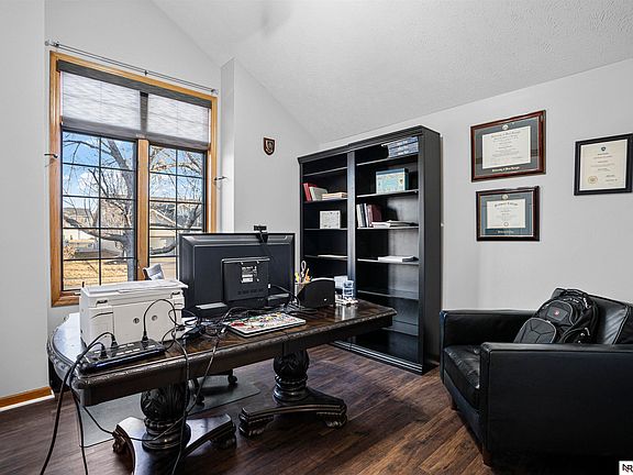 5th image of 18619 Emiline St