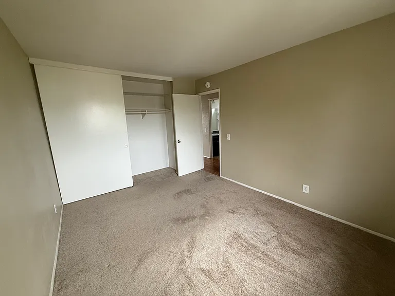 12369 Lakeshore Dr — Photo 9