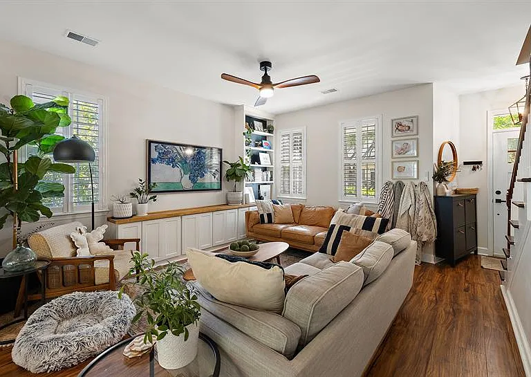 2448 Fulford Ct — Photo 4