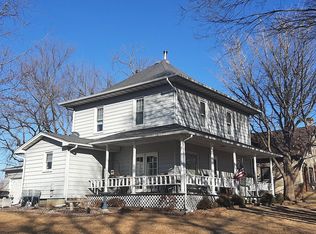 308 SE 4th St, Greenfield, IA 50849