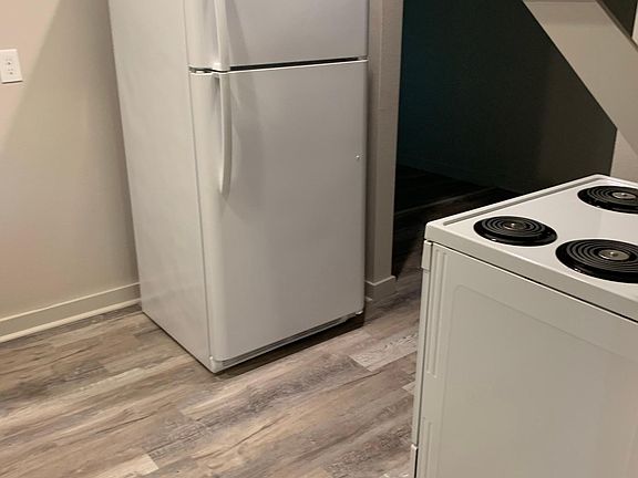 4th image of 2740 E Archer St