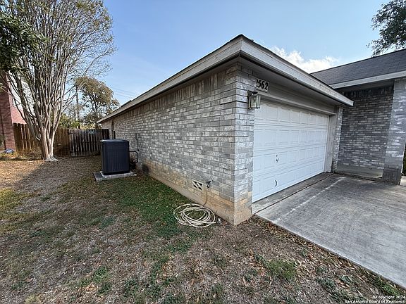 4th image of 2562 Woodland Village Pl