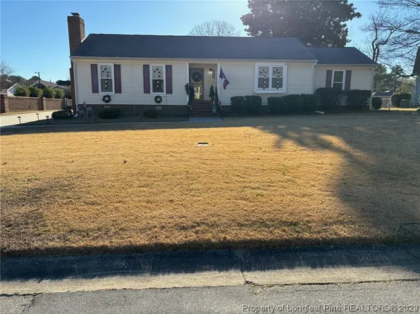 42 Kensington St, Lumberton, NC 28358