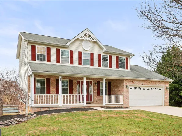 6475 Pamadeva Rd, Hanover, PA 17331