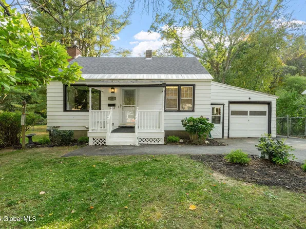 25 Edmel Road, Glenville, NY 12302