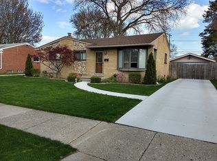 35572 Strathcona St, Clinton Township, MI 48035