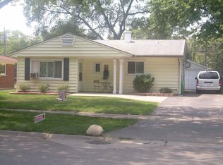 188 W Wayne Pl, Wheeling, IL 60090