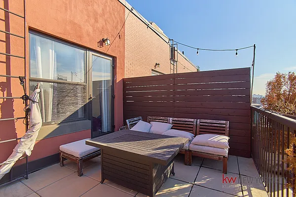 Rented by Keller Williams NYC | media 19