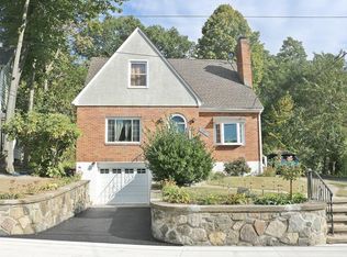 960 Pemart Ave, Peekskill, NY 10566