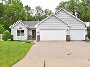 2035 Willowridge Pl NE, Owatonna, MN 55060