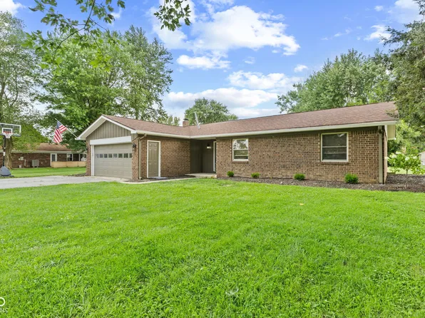 5854 Cardinal Ct, Pittsboro, IN 46167