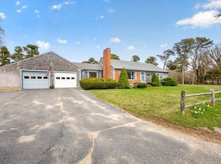 48 Glover Sq, Chatham, MA 02633