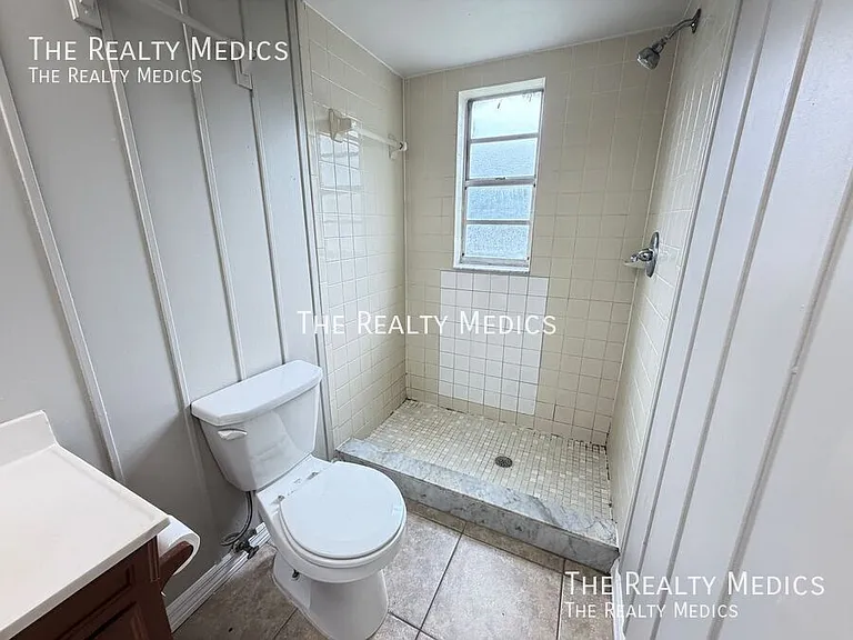1663 Palm Leaf Dr — Photo 14