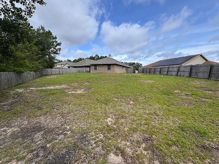 9615 Laramie Dr — Photo 17