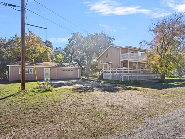 2961 LAKEVIEW DR, Canyon Lake, TX 78133