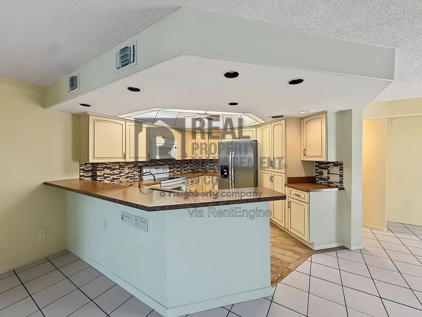 2 bed, 2.0 bath, 1223 sqft, $1,550 — Photo 4