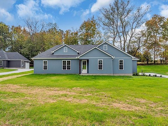 3rd image of 441 Sherwood Dr Lot 16