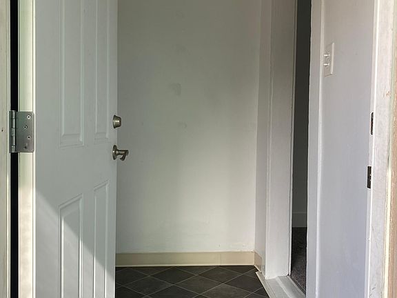 Entry way