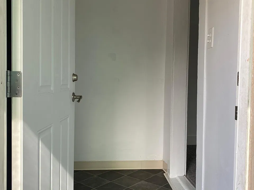 Entry way