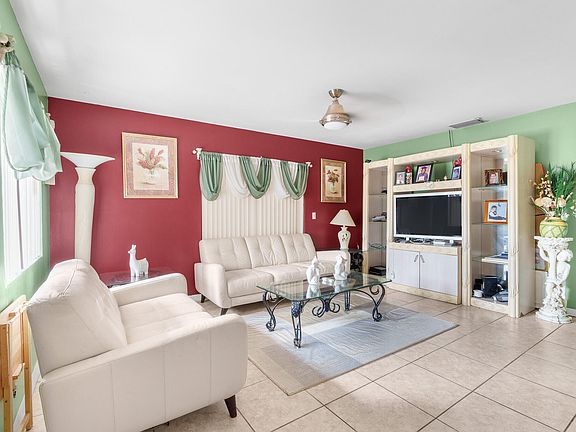 5th image of 5631 NE 3rd Avenue