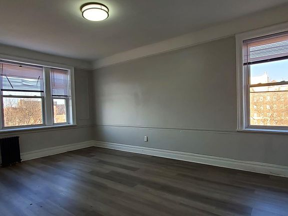 3rd image of 632 Bergen Ave #52B