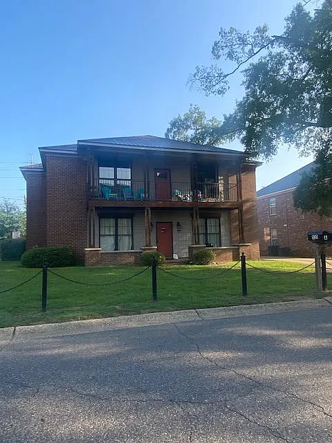 5 bed, 5.5 bath, 600 sqft, $4,500 — Photo 2