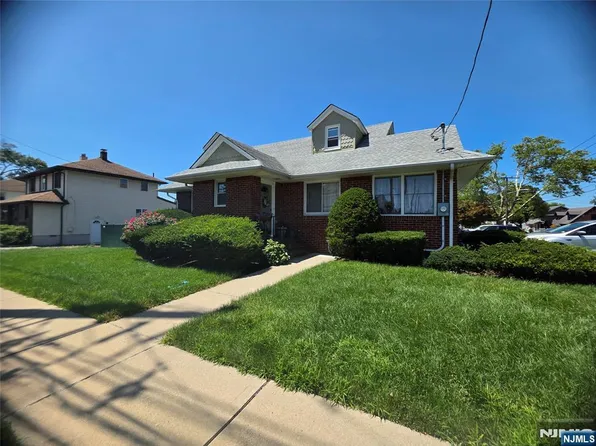 355 Rochelle Avenue, Rochelle Park, NJ 07662