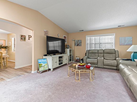 5th image of 2239 Jackson Circle