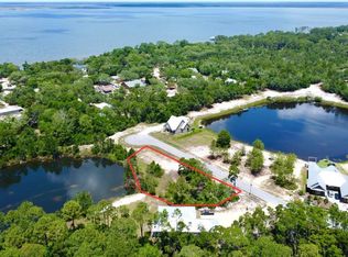183 Lakes On The Bluff Dr, Eastpoint, FL 32328