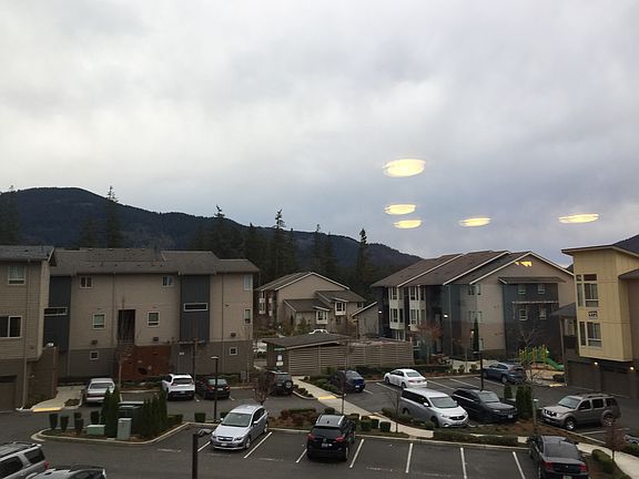 3rd image of 975 NE Discovery Dr Unit 201