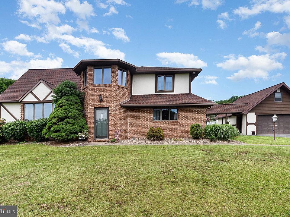 1st image of 44 Hilltop Rd