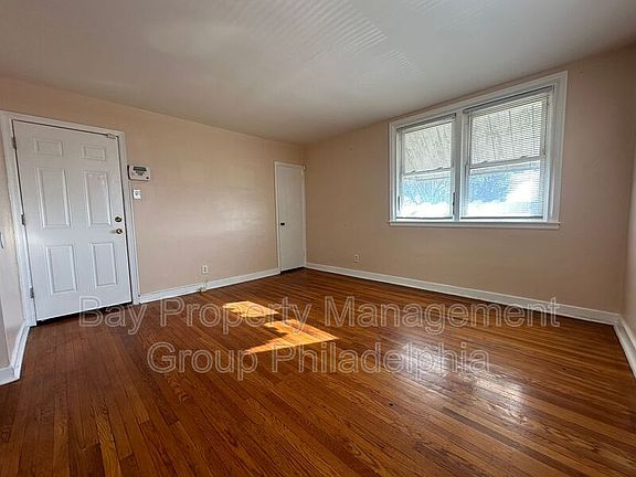 5th image of 517 E Tabor Road # Fl 2nd