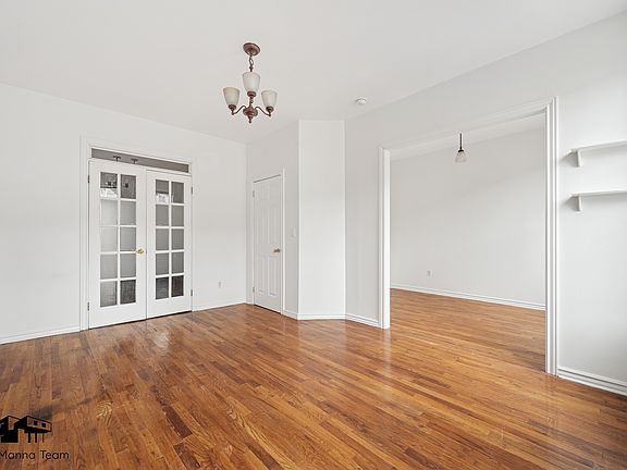 5th image of 1111 Putnam Ave #2