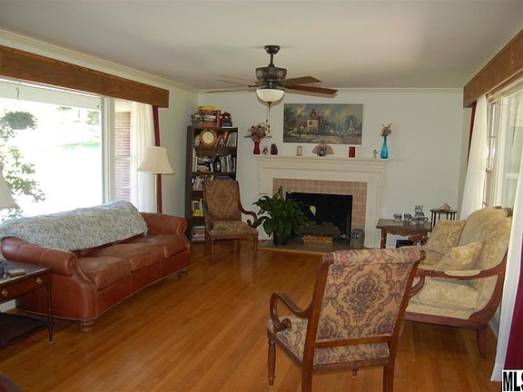 2nd image of 306 Tremont Cir