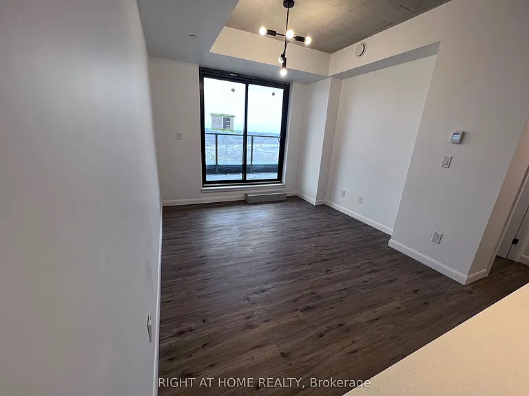 7 Erie Ave #711 — Photo 11