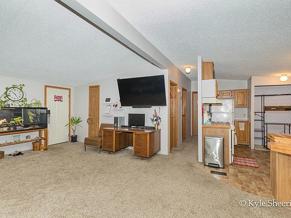 4th image of 2917 W Lincoln Ave