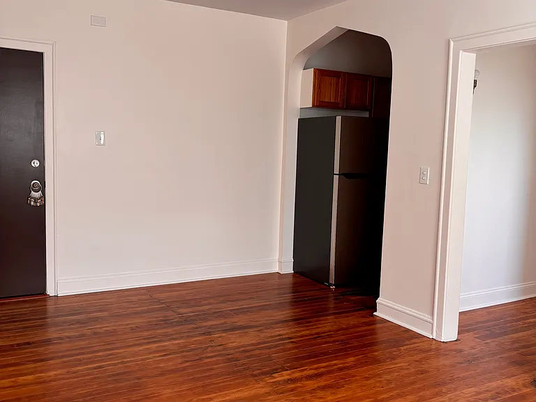 10 S Mason Ave — Photo 18