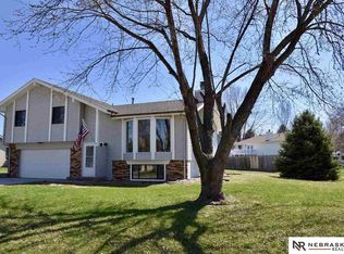 3421 E Dutchman Cir, Bellevue, NE 68123