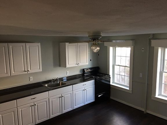 2nd image of 11 Taylor Dr
