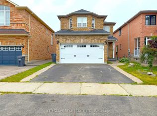 3310 Crimson King Cir, Mississauga, ON L5N 8N1
