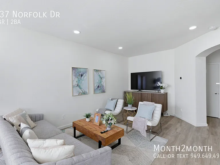 437 Norfolk Dr — Photo 4