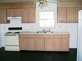 2nd image of 827 Montvue Ave