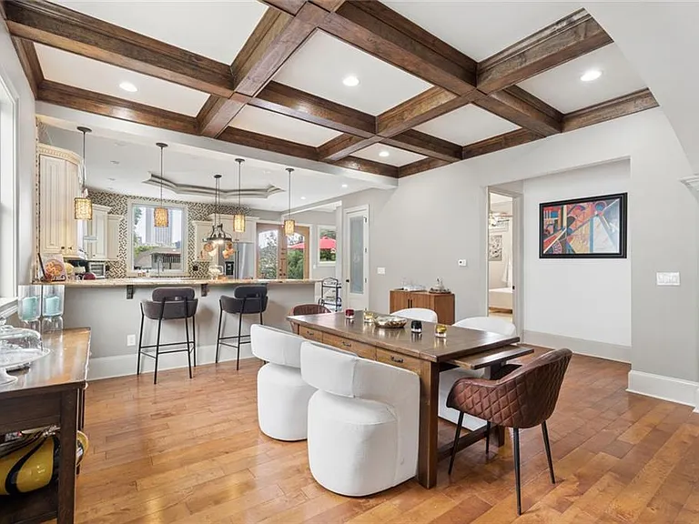 460 Felton Dr NE — Photo 13