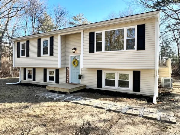 266 Staples St, Taunton, MA 02780