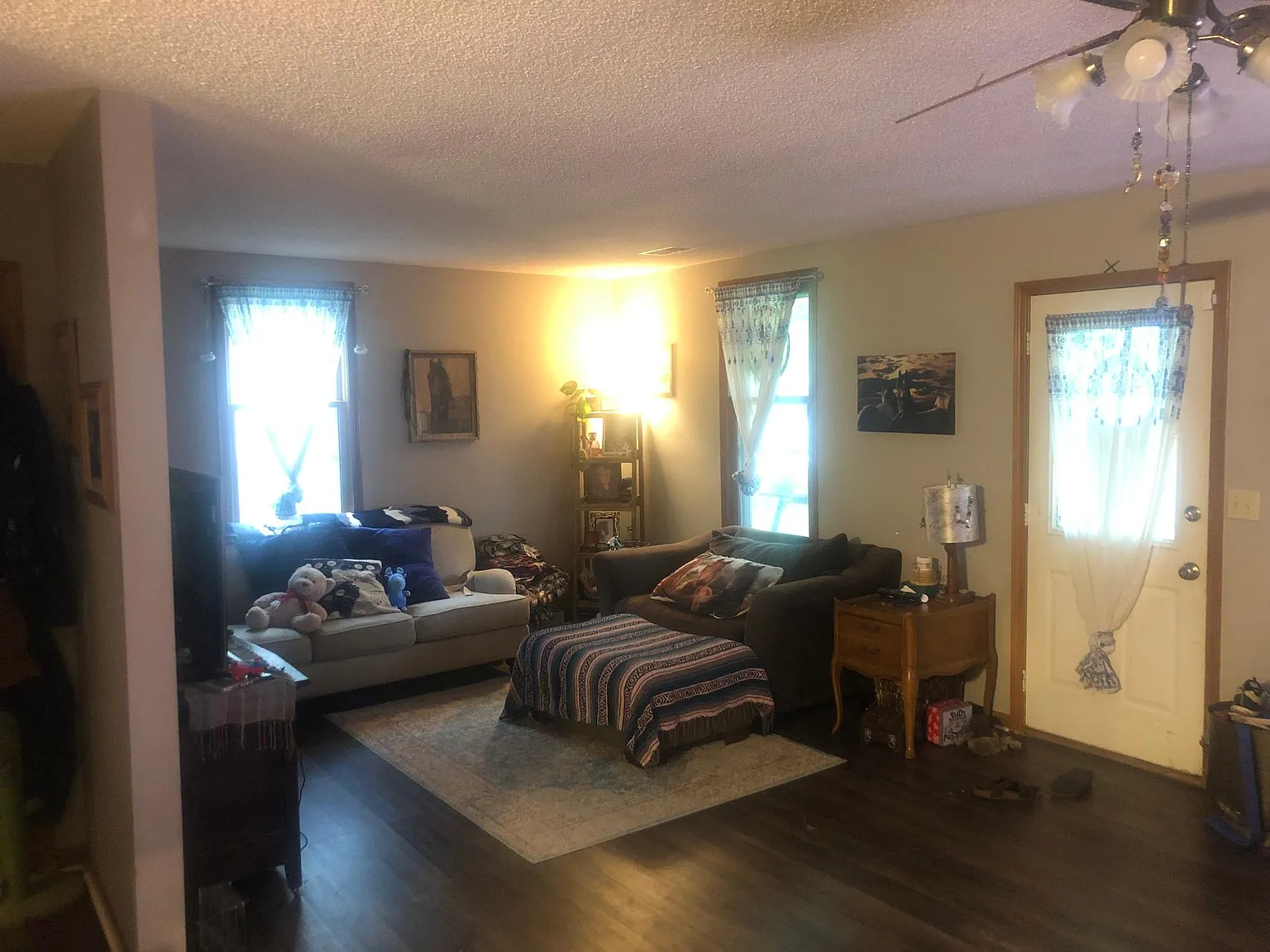 2 bed, 1036 sqft, $1,325 — Photo 2