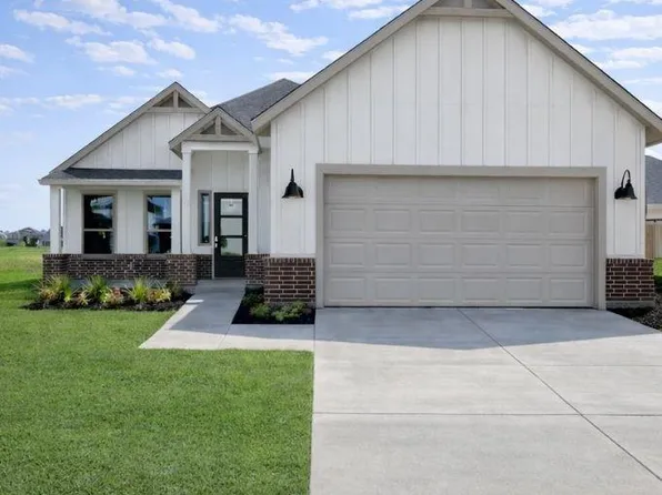 10749 S Lake Mist Ln, Willis, TX 77318