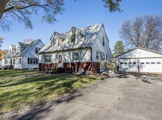 1210 12th Ave N, Moorhead, MN 56560