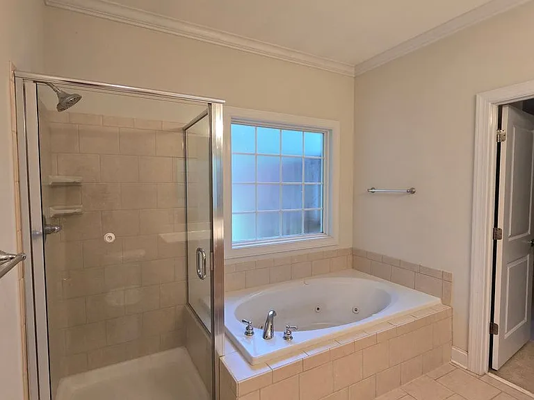 1067 Windrace Trl — Photo 14