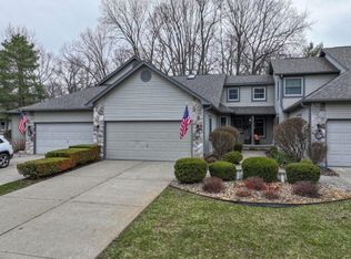 2338 Golden Pond, Fenton, MI 48430